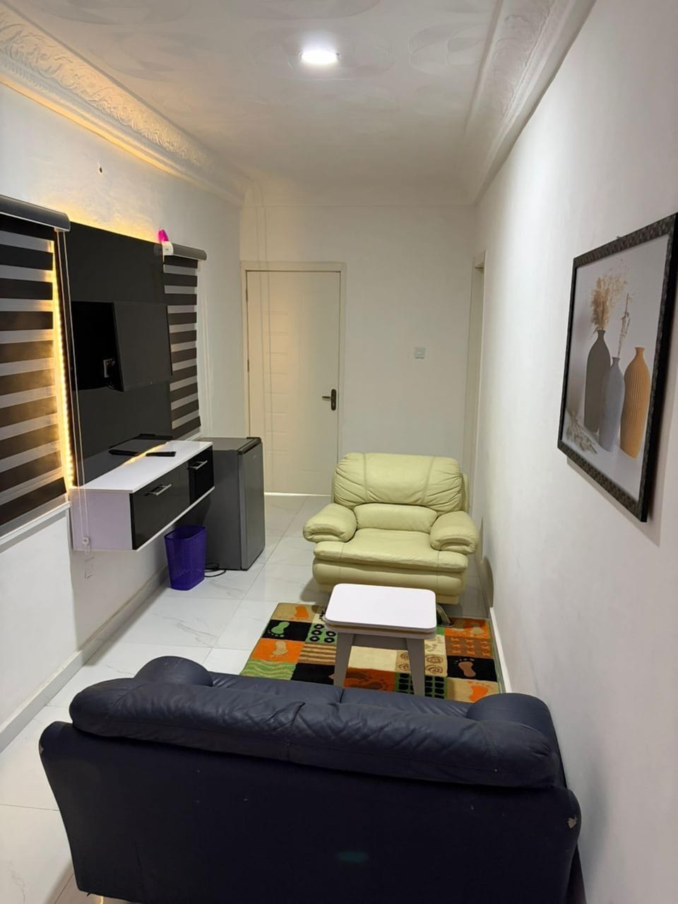 Executive Suite, 2 Bedrooms | Living area | 42-inch Smart TV with cable channels