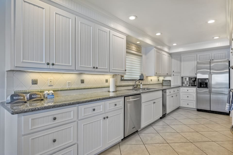 Plenty of kitchen counter space