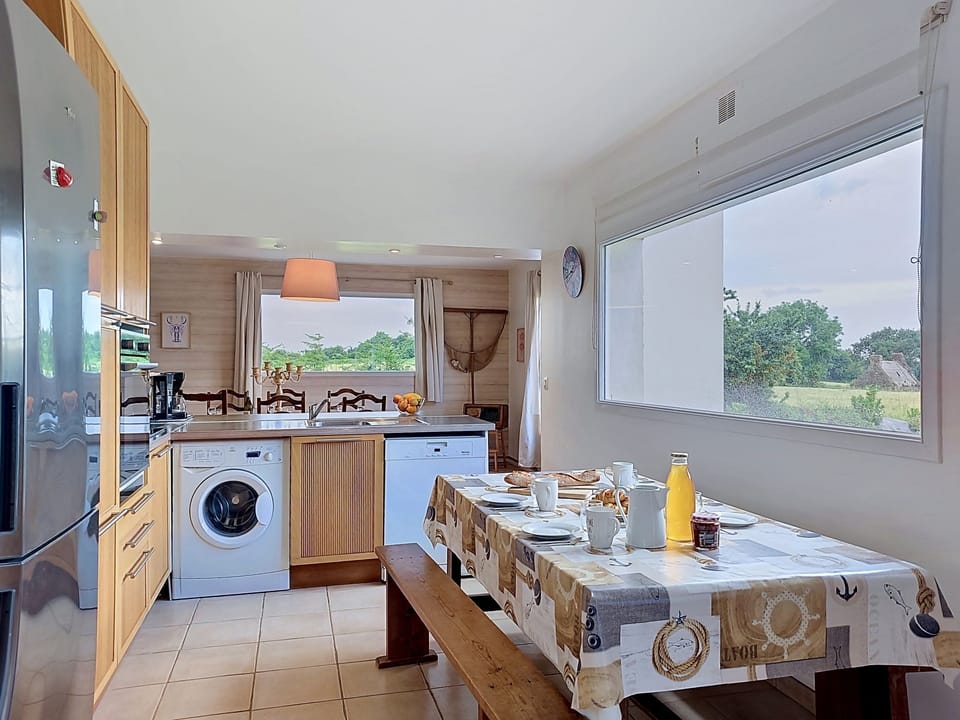 Kitchen / Dining Room
