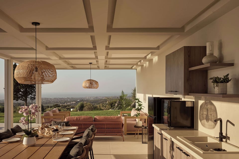 Prepare delicious meals in the fully-equipped outdoor kitchen.