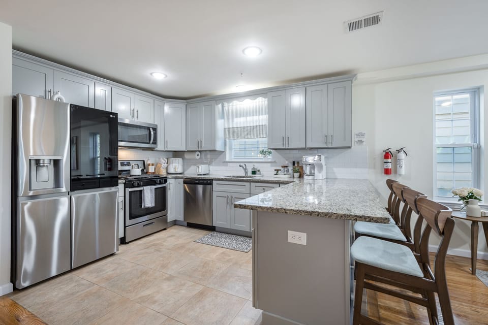 Fully Equipped Kitchen: Whether you're whipping up breakfast or a family dinner, our kitchen has everything you need—stainless steel appliances, cookware, utensils, and even a coffee maker for your morning brew.