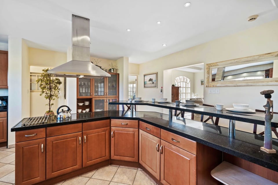 Kitchen with a breakfast bar