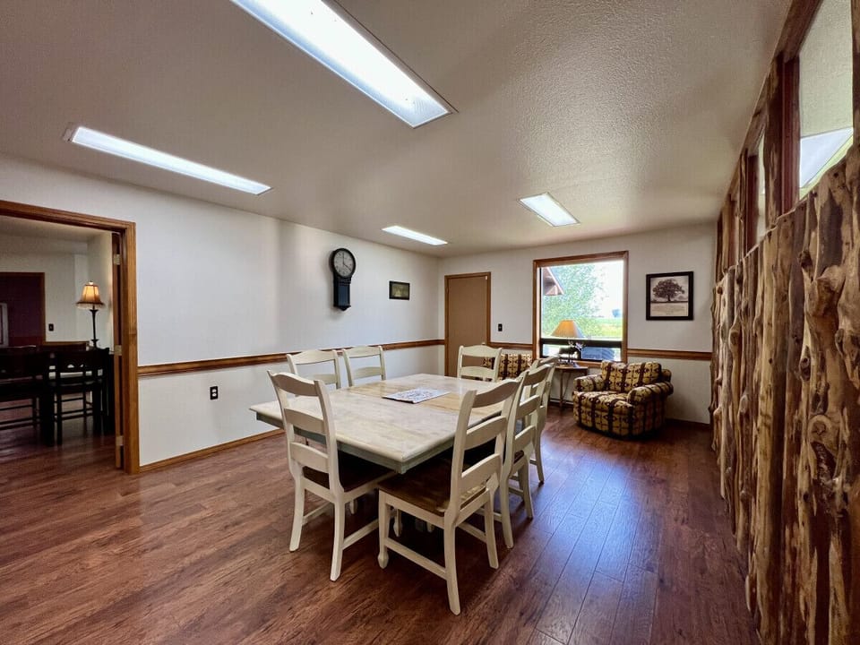 Dining area with seating for 8
