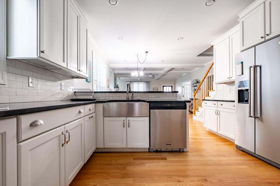 House, 5 Bedrooms | Private kitchen | Coffee/tea maker, fridge, oven, toaster