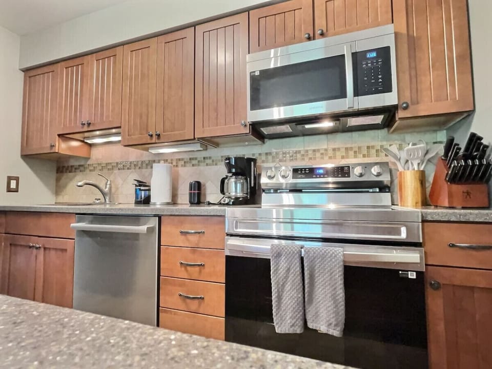 A fully stocked kitchen allows you to prepare delicious meals with ease.