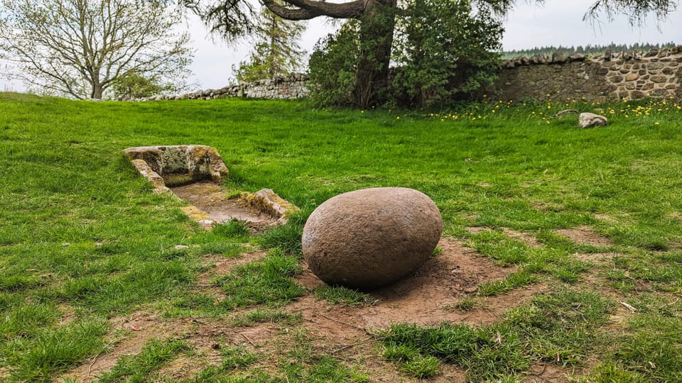 Barevan Lifting Stone