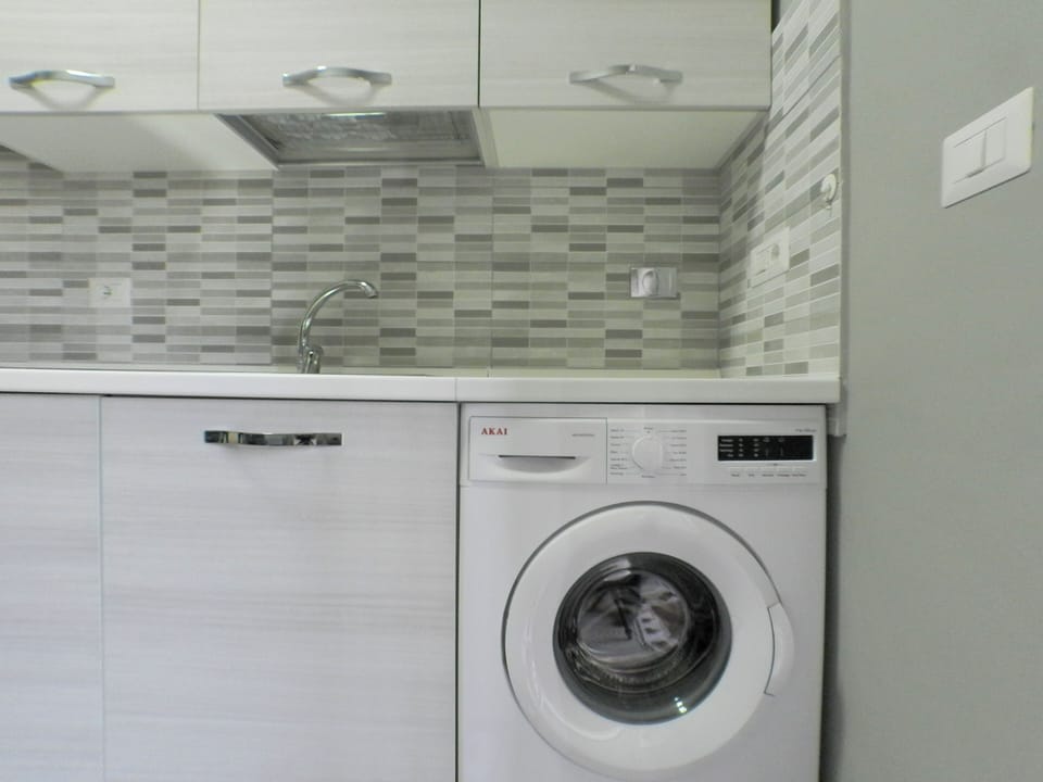 Fridge, microwave, dishwasher, toaster