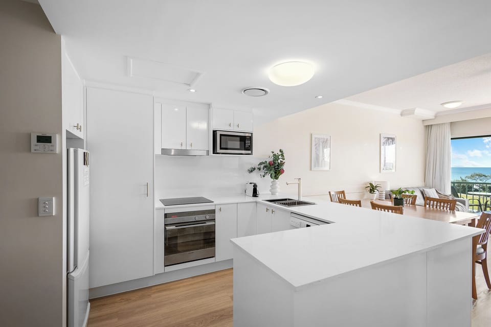 fully equipped kitchen. There is also a coffee maker, toaster and kettle
