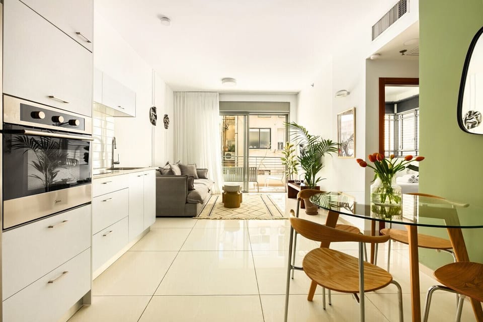 House, Balcony, Garden View | Interior