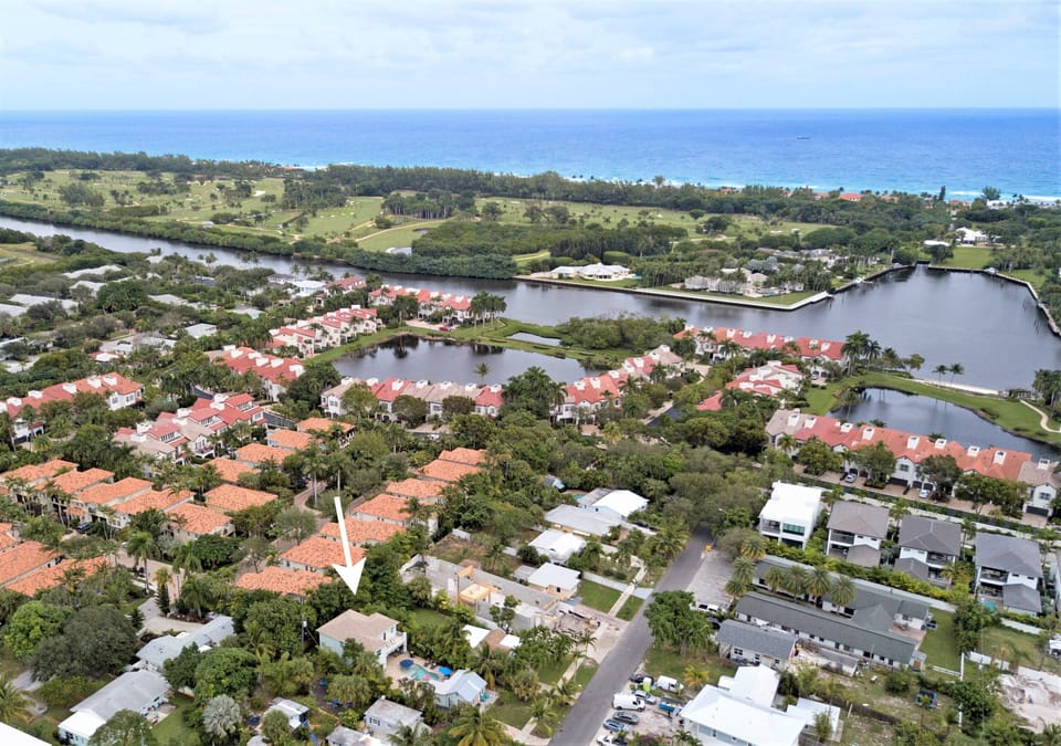 East of Federal Highway, only 1.5 miles to Atlantic Avenue and, 1.7 miles to the beach