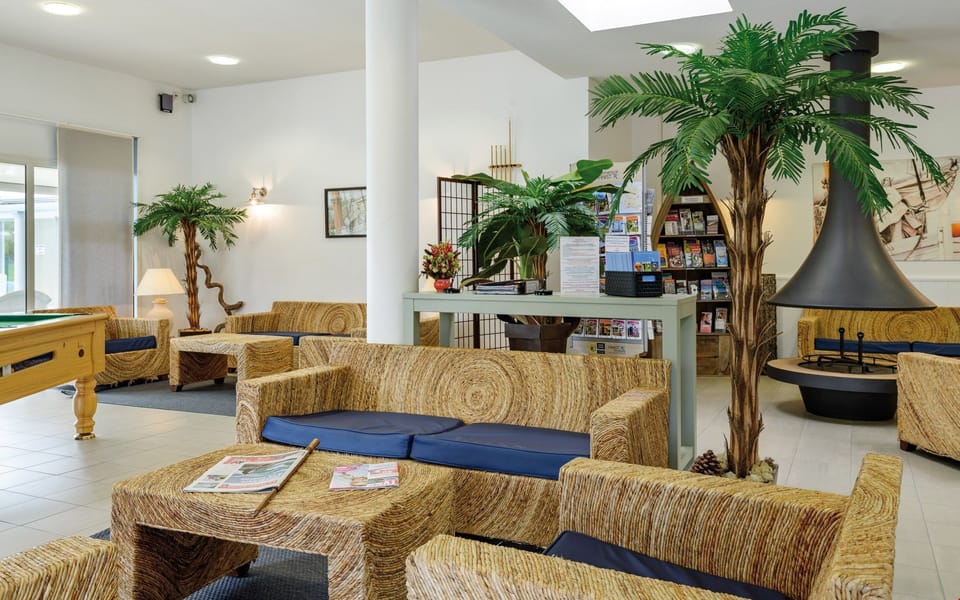 The welcoming lobby provides a lounge area for guests to relax.