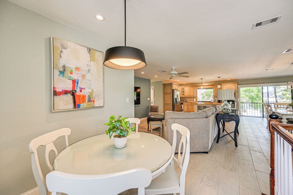 Dining Area | Upper Level