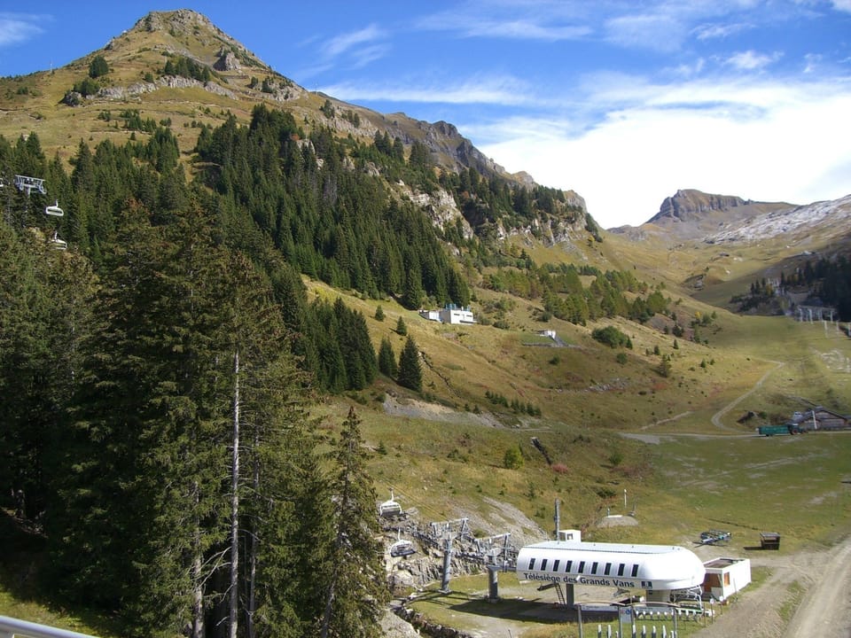 Experience the picturesque atmosphere at this amazing property.
