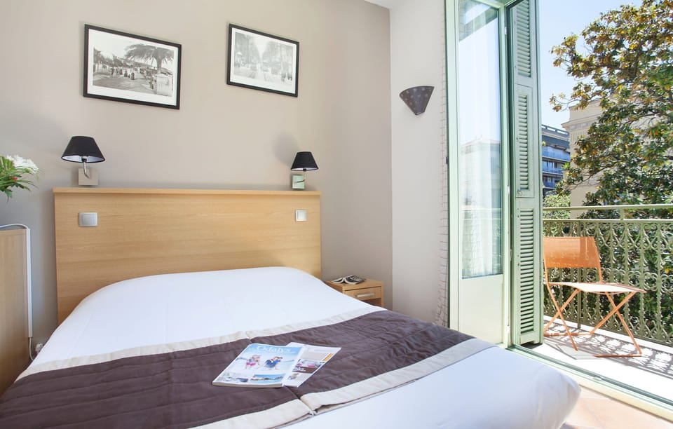 Drift to sleep in the comfortable Double bed or 2 Single beds after a wonderful day outside. (Note: balcony may be available on request).