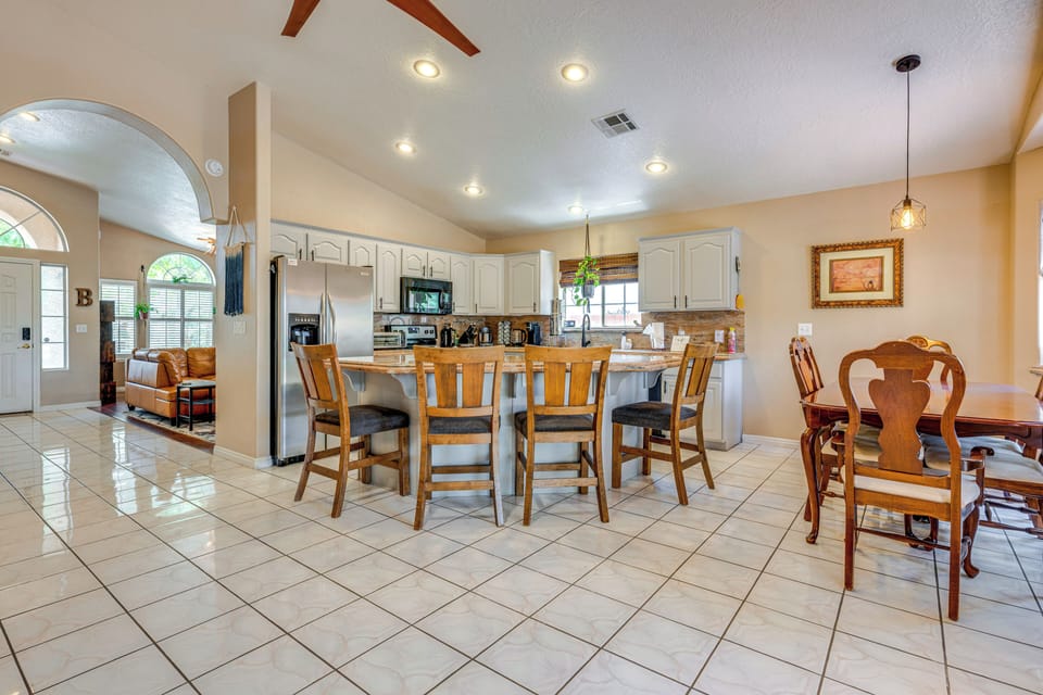 Kitchen | Cooking Basics | Dining Area