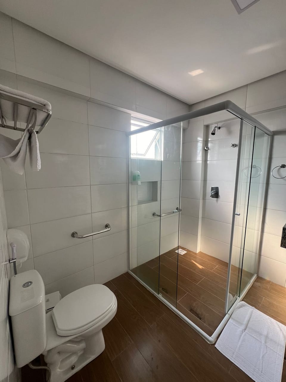 Family Room, City View | Bathroom | Shower, hair dryer, bidet, towels