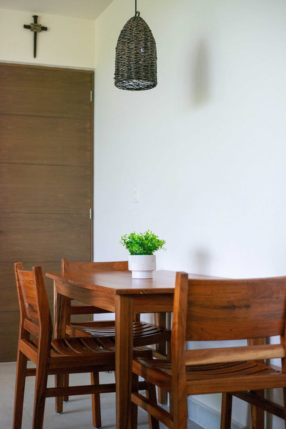 Sit down at our dining table for 3 to enjoy a meal, coffee, or drinks in a cozy setting.