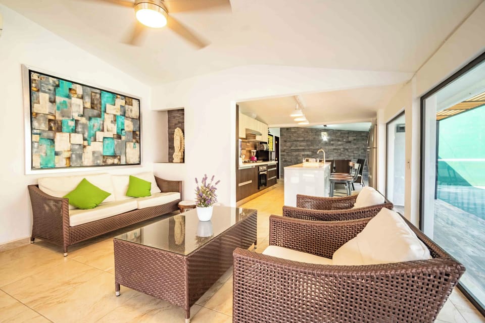 Deluxe House, Non Smoking, Private Pool | Living room | TV