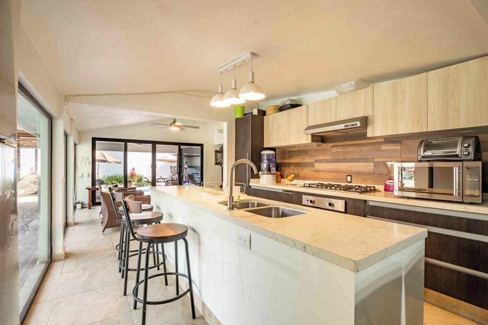 Deluxe House, Non Smoking, Private Pool | Private kitchen | Full-size fridge, microwave, oven, stovetop