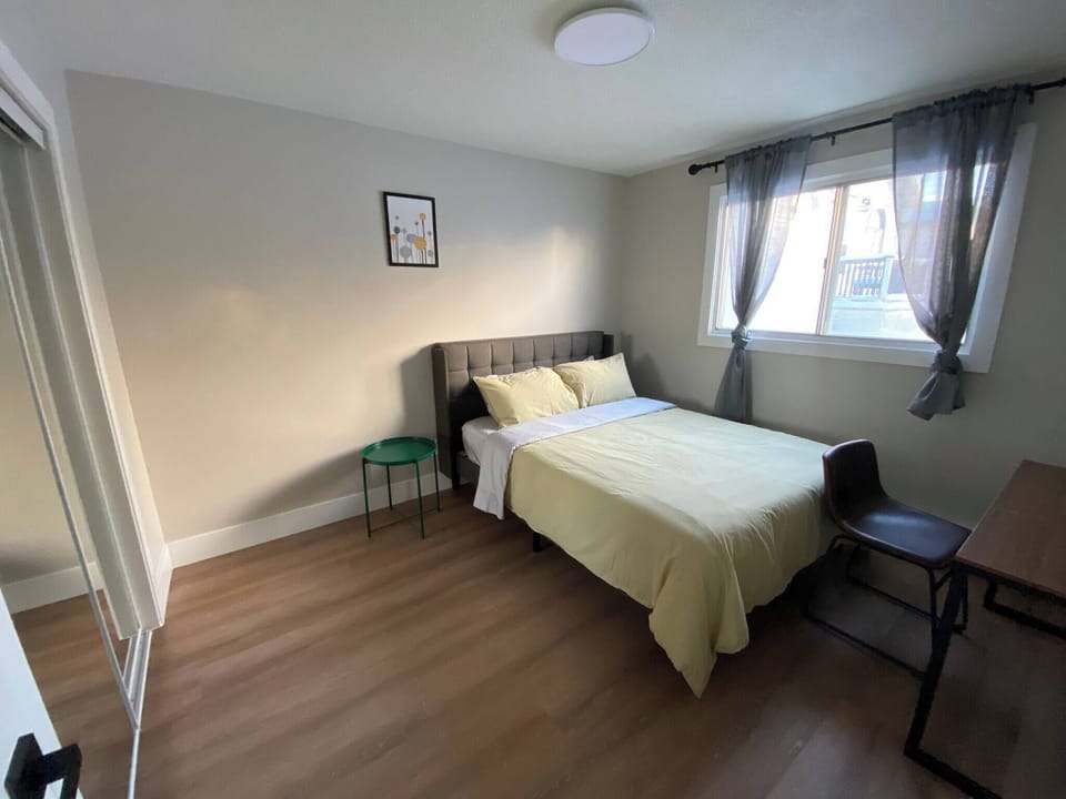 Central 2br Near Unveristy And Whyte Ave Apartment in Edmonton