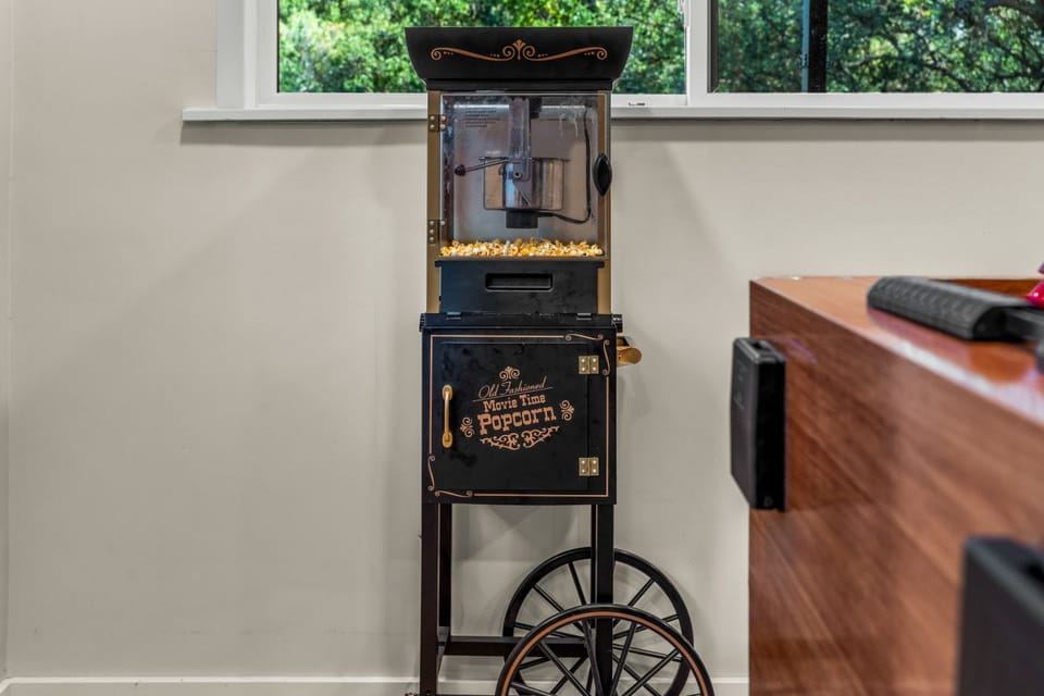 Popcorn machine for your stay