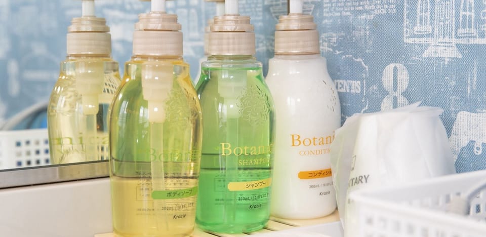 Bathroom amenities