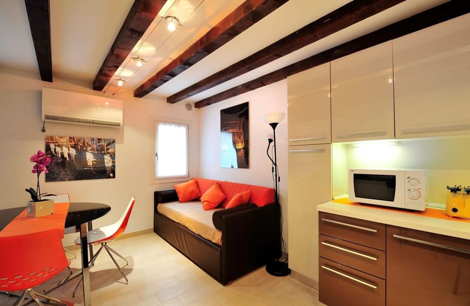 House | 1 bedroom