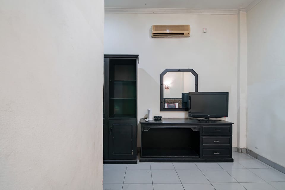 Standard Double Room | Desk, free WiFi, bed sheets