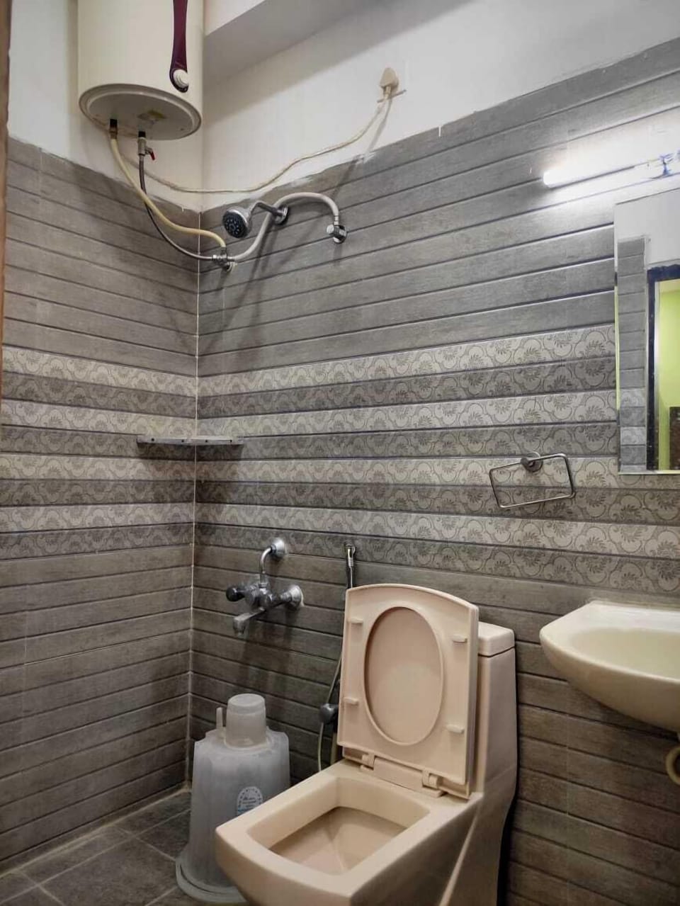 Premium Double Room | Bathroom