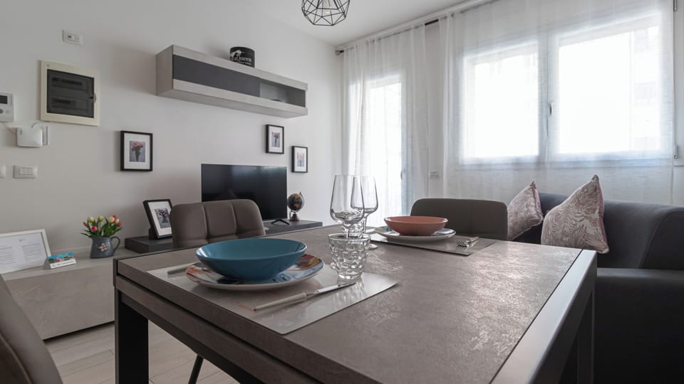 Apartment (1 Bedroom) | Interior