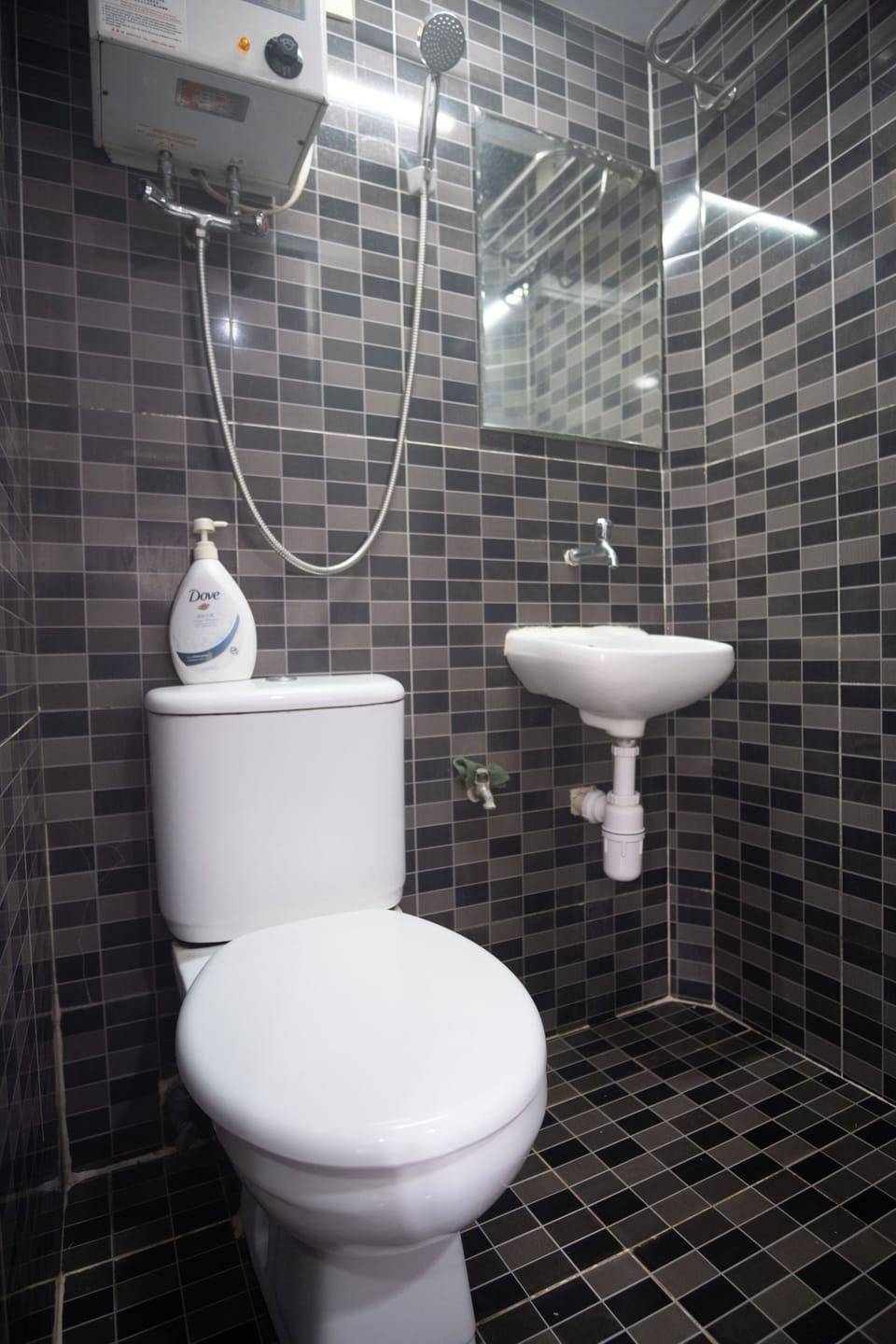 Shower, free toiletries, towels, soap