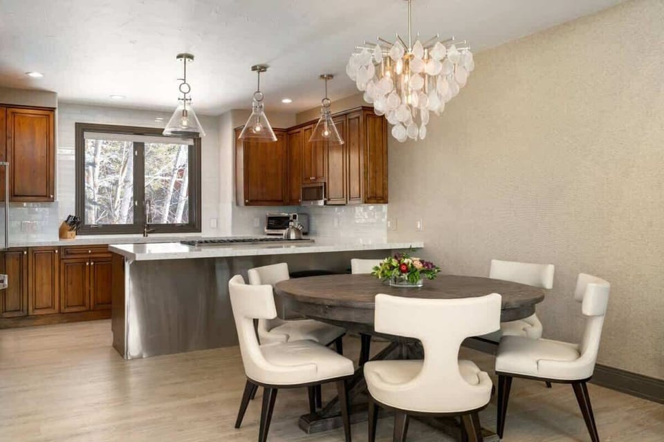 Dining table seats 6