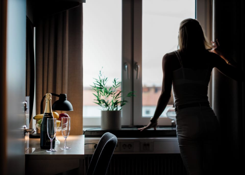 Single Room | Desk, laptop workspace, blackout drapes, free WiFi