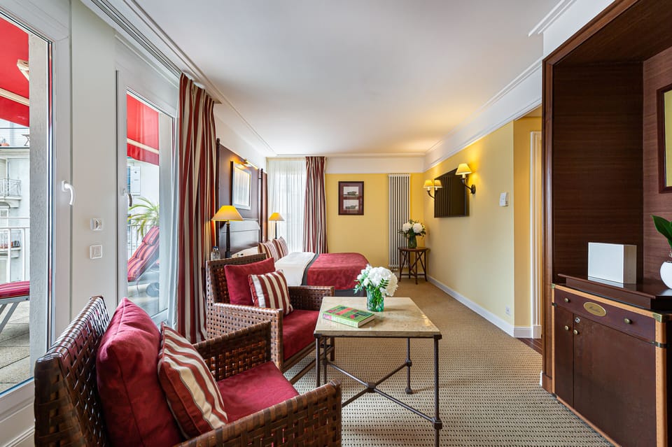 Junior Suite, Terrace | Minibar, in-room safe, desk, laptop workspace