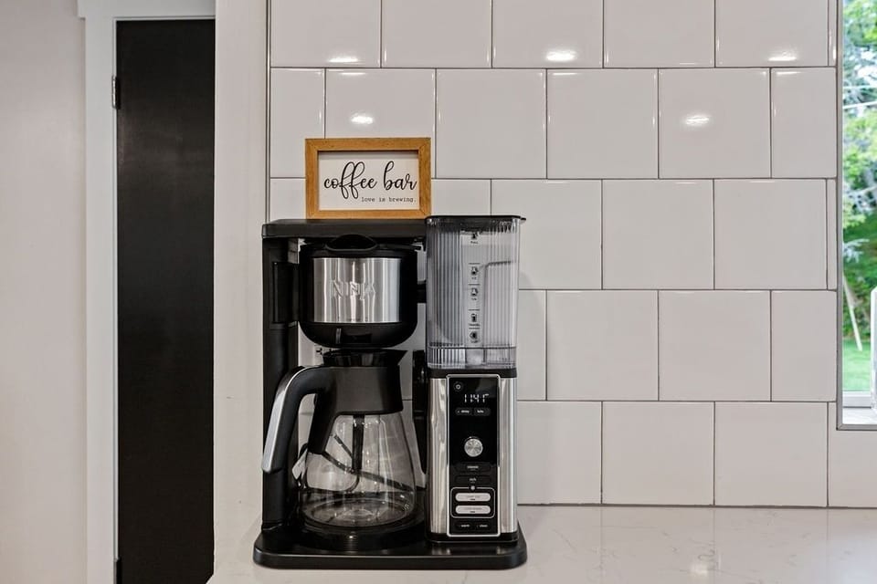 Appliance, Pot, Blender, Indoors, Kitchen