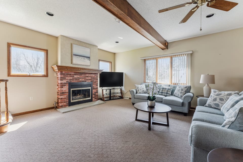 Furniture, Indoors, Living Room, Coffee Table, Table