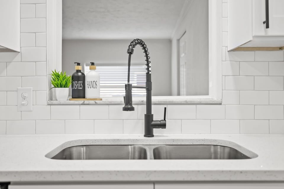 Sink, Sink Faucet, Indoors, Kitchen, Double Sink