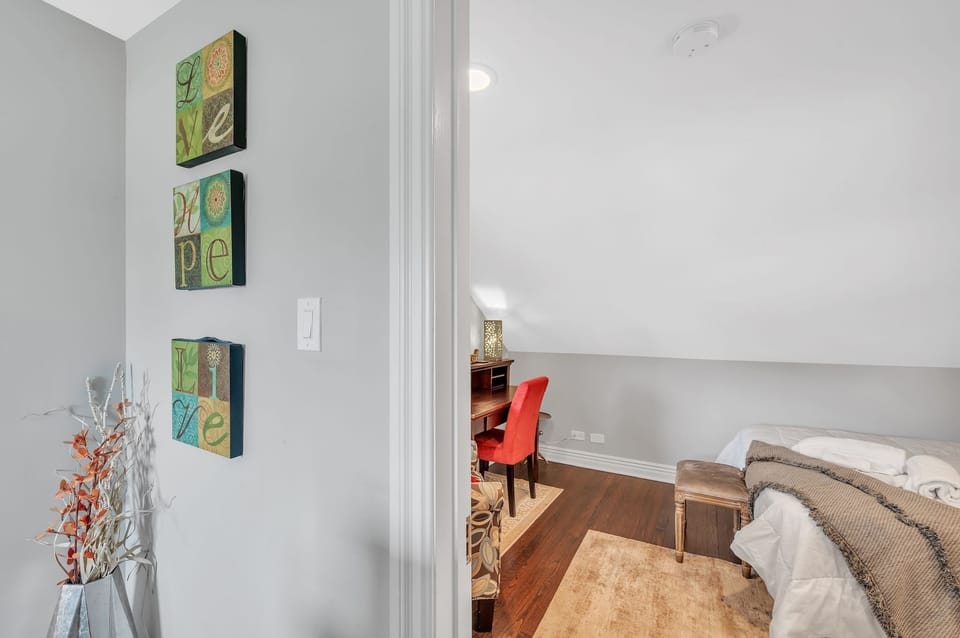 Indoors, Home Decor, Painting, Flower, Flower Arrangement