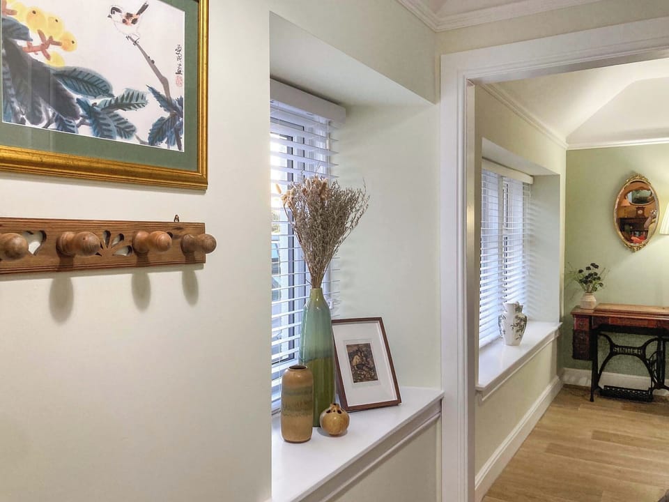 Hall | Darroch, Moniaive