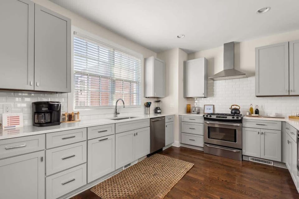 Whip up a feast in our fully equipped kitchen with modern appliances and plenty of counter space.