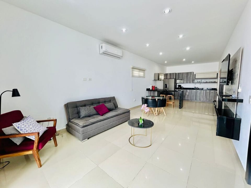 sala de estar con TV