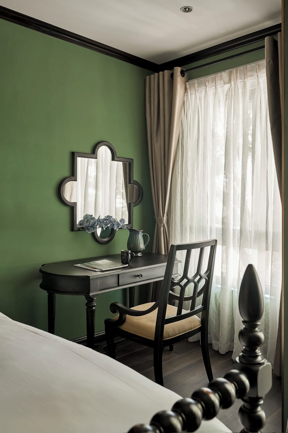 Deluxe Triple Indochine | Pillowtop beds, minibar, in-room safe, individually furnished