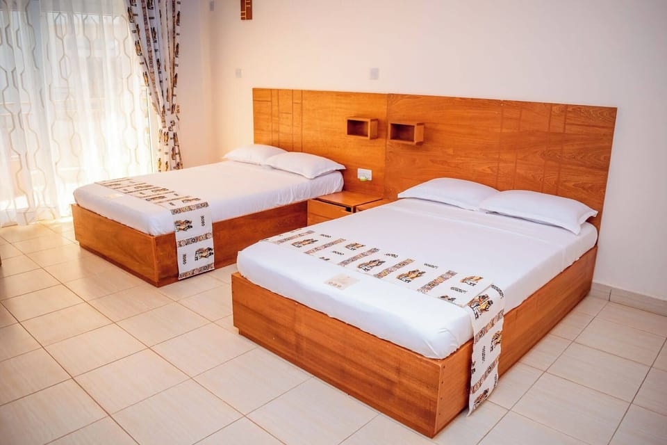 Deluxe Double Room | Desk, laptop workspace, free WiFi