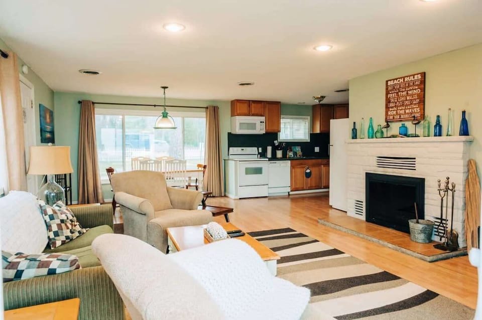 Spacious and open living room space