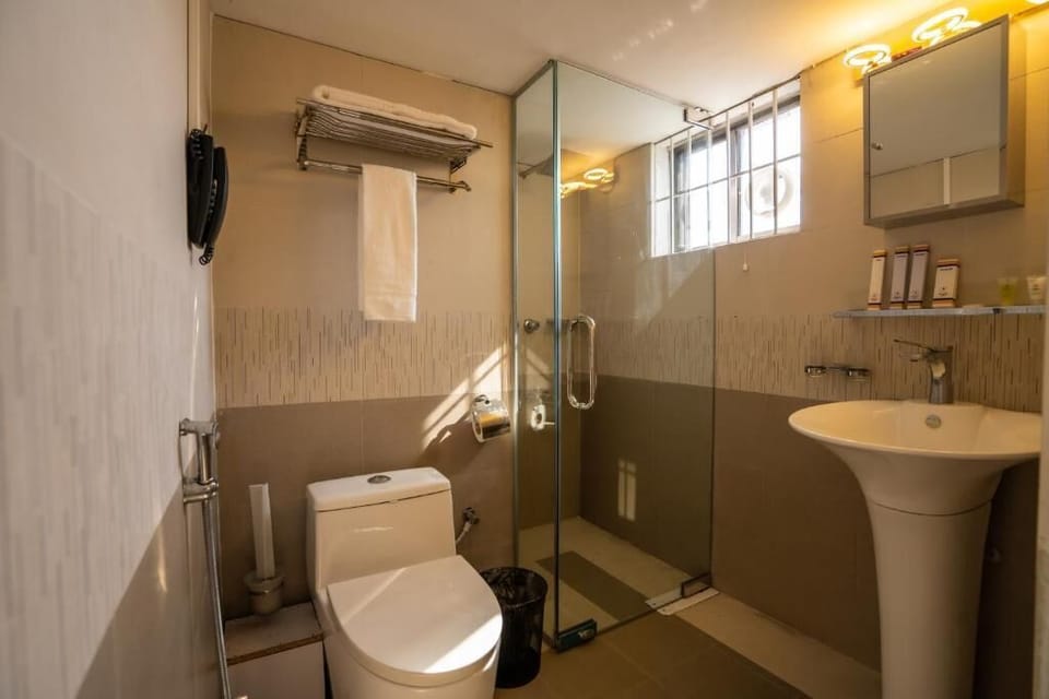 Free toiletries, slippers, bidet, towels