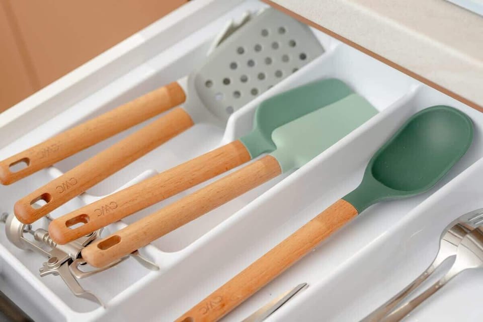 Kitchen utensils.