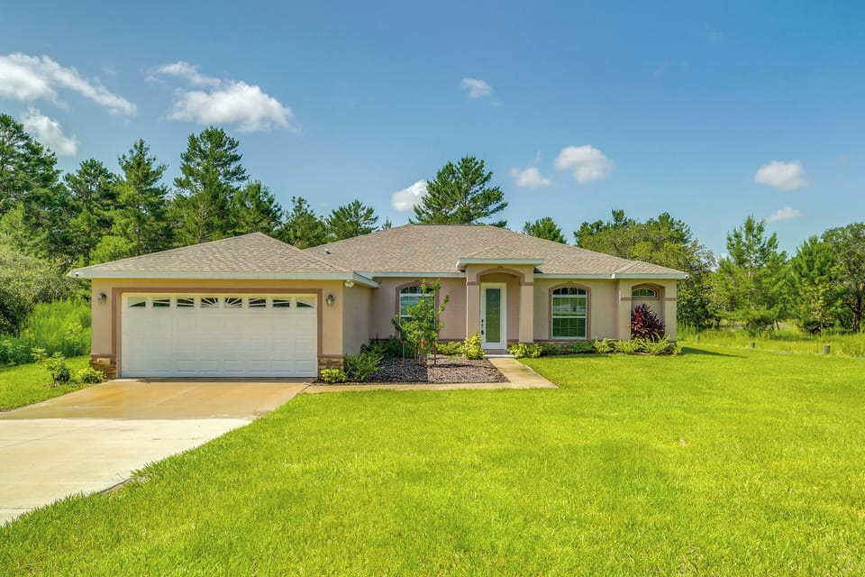 House (4 Bedrooms) | Front of property