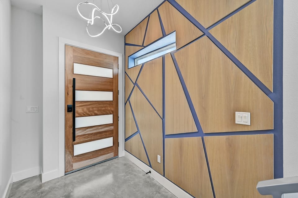 House, 3 Bedrooms | Interior entrance