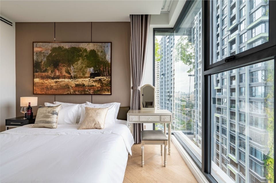 Premium Suite, 3 Bedrooms, Club Lounge Access, Pool View | Frette Italian sheets, premium bedding, down comforters