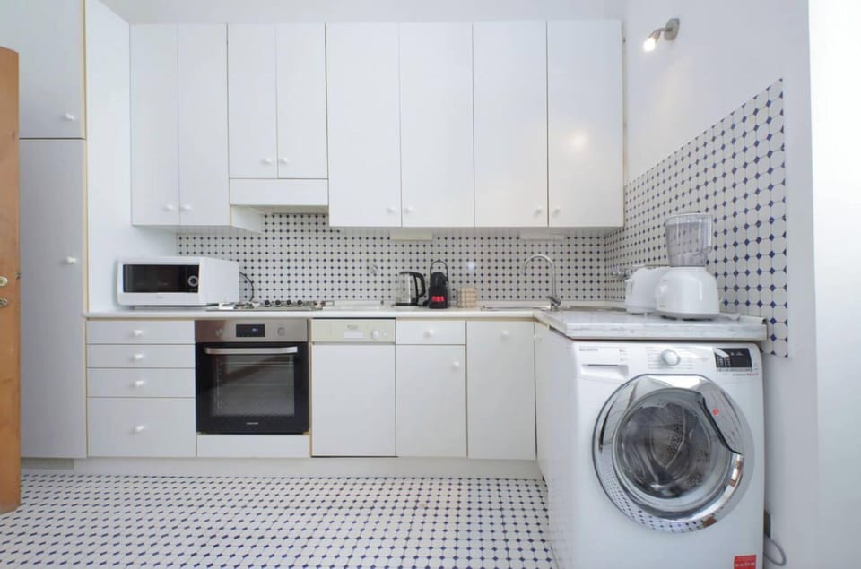 Apartment | Private kitchen | Full-size fridge, microwave, oven, stovetop